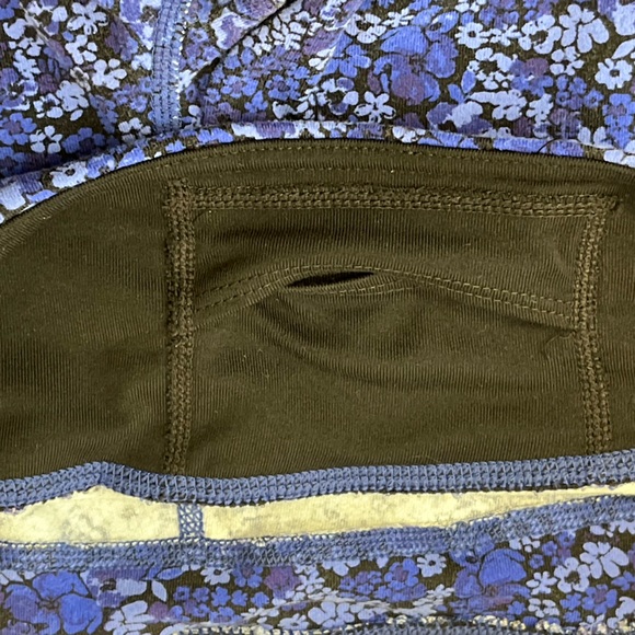 Athleta Floral Prints Blue Purple Crop Athleisure Leggings Ruched Sides size L - Picture 7 of 14